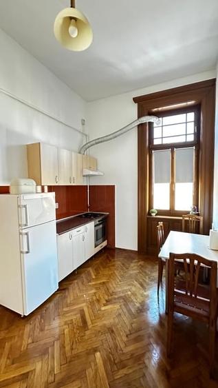 Apartament cu 2 camere decomandat, mobilat în Central