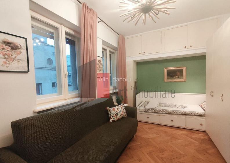 Garsoniera de inchiriat in zona Magheru (ultracentral)