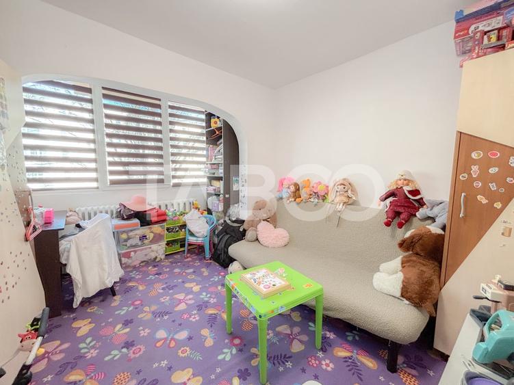 De vanzare apartament spatios 4 camere decomandate cartier Marasti - 7