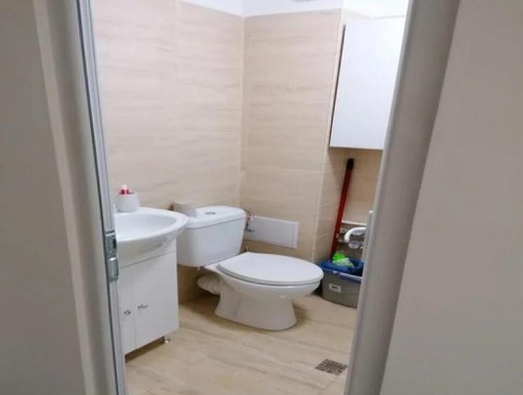 1 camera in zona Dambovita - 8