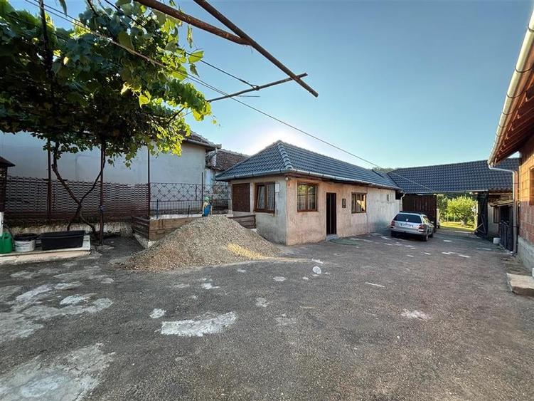 CASA IN COMUNA LAZARENI/ TEREN 6.754 MP/ CASA 143 MP/ CURENT TRIFAZIC - 2