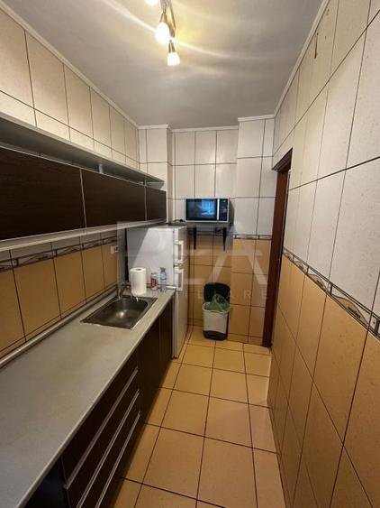 Apartament 3 Camere , Decomandat , Podul Giurgiului - 8