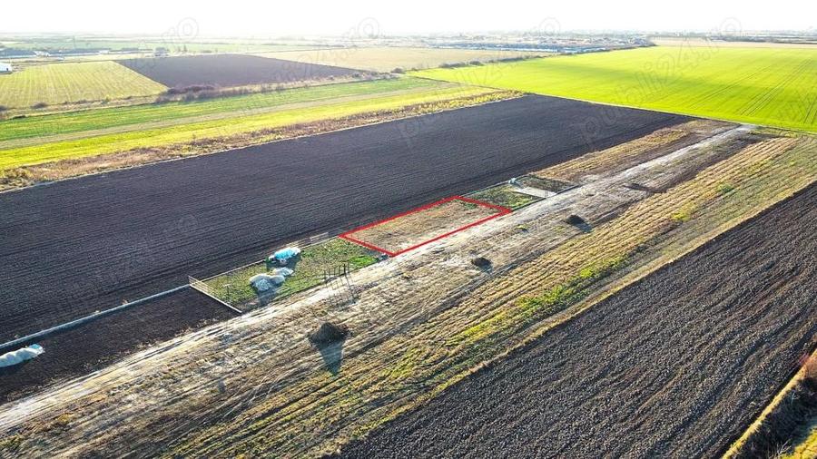 Teren intravilan 743 mp la intrarea in Odoreu - 5