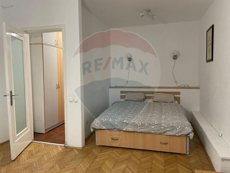 Studio de 35 mp etaj 1 – Str. Nicolae Iorga - centrala proprie - 1