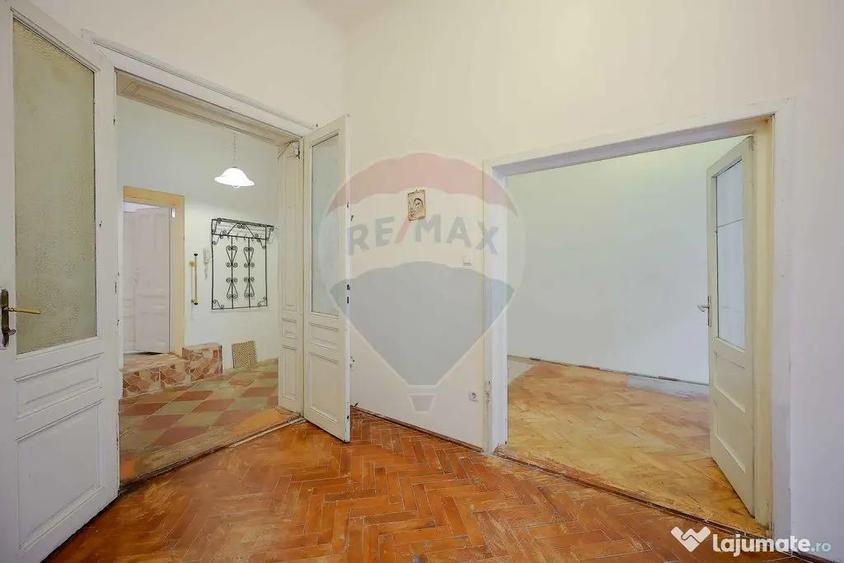 Apartament cu 2 camere de vanzare, cladire istorica, u... - 17