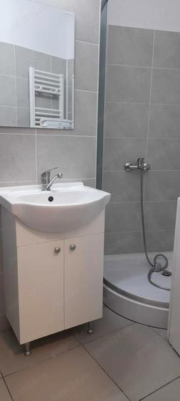 Inchiriez garsoniera moderna ?i luminoasa ultracentral in Rosiori de Vede - 4