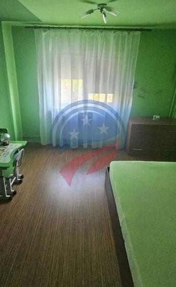 CHIRIE APARTAMENT 3 CAMERE 1 MAI - 6