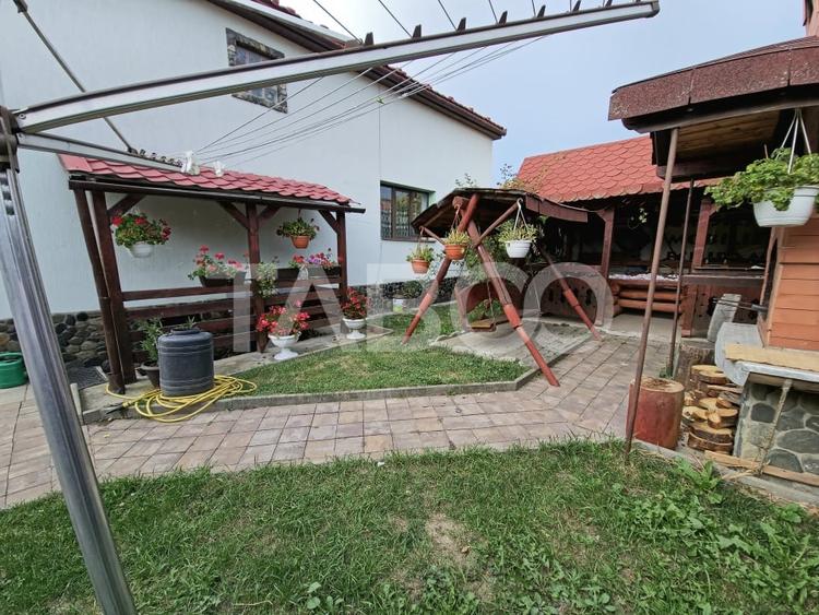 Casa individuala de vanzare 5 camere parcare si garaj Selimbar - 3