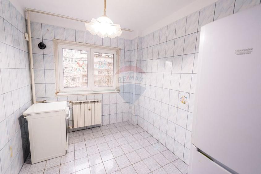 Apartament 3 camere 72 mp, 1985, 2 bai, Teiul Doamnei - 10