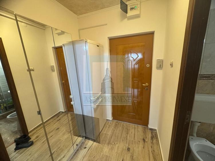 Garsonieră 31 mp-Str. Soarelui-Renovată-Mobilată-Vedere panoramica - 6