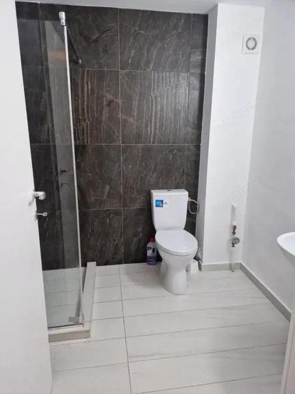 Garsoniera mobilata ?i utilata | Etaj 1 | Str. Mihai Bravu Ploie?ti - 8