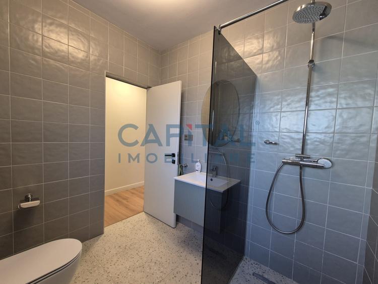 Casa superba la cheie, strada privata, central Dezmir. - 36