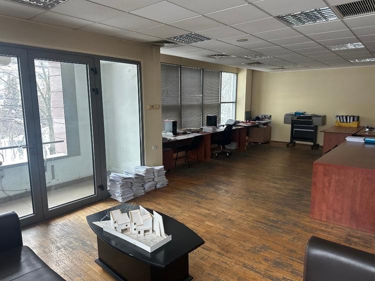 Spatiu birouri, comercial, cabinete, after-school - 12