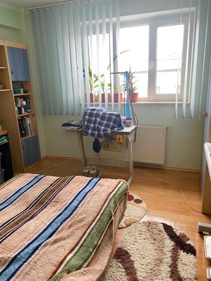 Apartament 3 camere, 2 băi, ultracentral-Primărie, decomandat, 85 mp+boxă 12 mp - 14