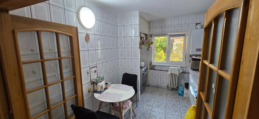 3 camere de vanzare Focsani, ultracentral - 13