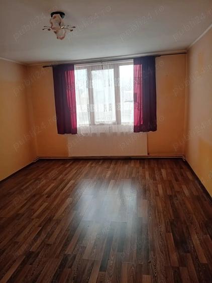 Vanzare apartament 2 camere zona Independen?ei - 2