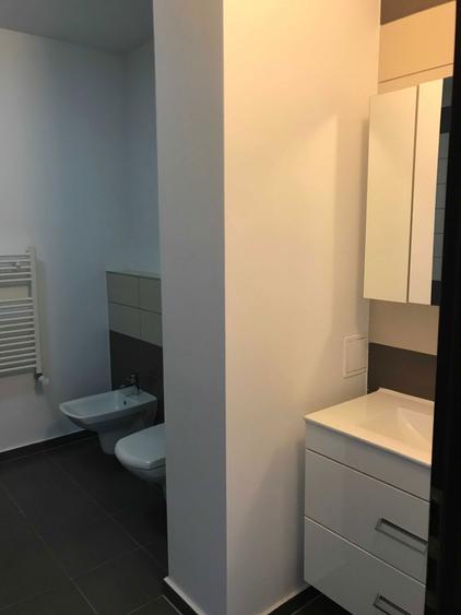 Inchiriez apartament 3 camere in Marasti, strada Dorobantilor - 1