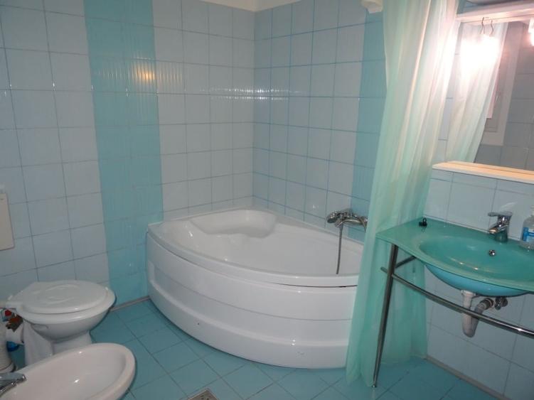 Aprtament cu doua camere, de lux, in cladire istorica, zona ultracentrala - 7