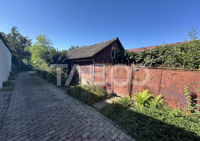 Casa de vanzare 3 camere 110 mpu teren liber 198 mp si garaj Casa de vanzare 3 camere 110 mpu teren liber 198 mp si garaj