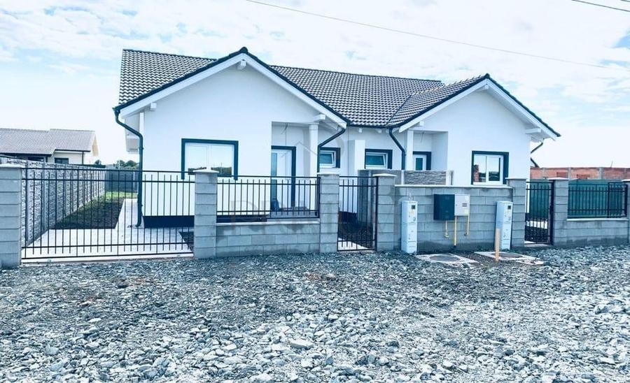 Duplex cu pod mansardabil - personalizare interioara - drum pavat - canalizare. - 4