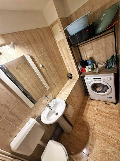 Apartament cu 3 camere decomandat în Republicii