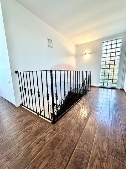 Vila de inchiriat in zona Parcul Verdi - Titeica - 15