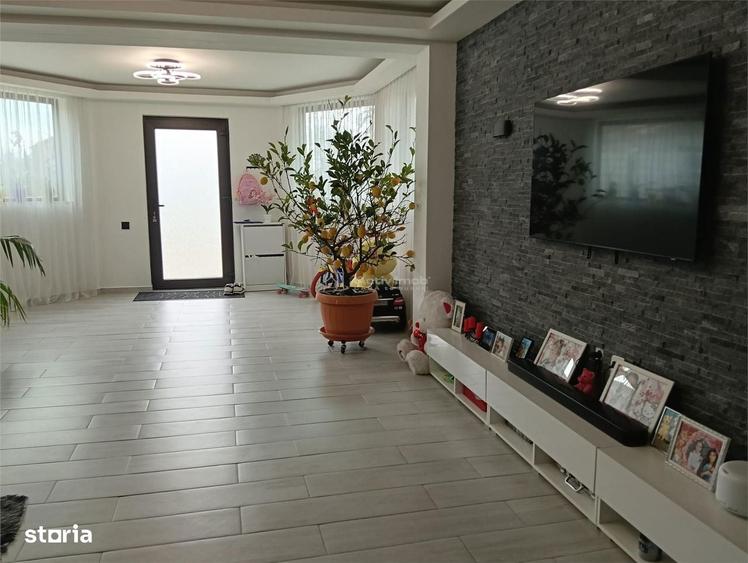 Casa de vanzare cu 6 Dormitoare-Teren 1.100 mp- Popesti-Giurgiu-Poziti - 1