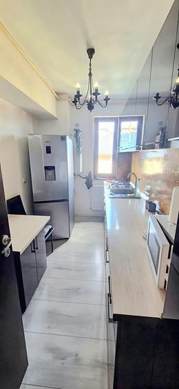 Apartament cu 2 camere decomandat, mobilat în Energia