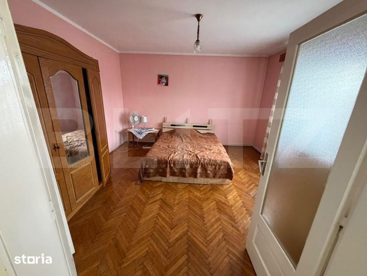 Casa cu etaj, 6 camere, zona 14 Mai - 13