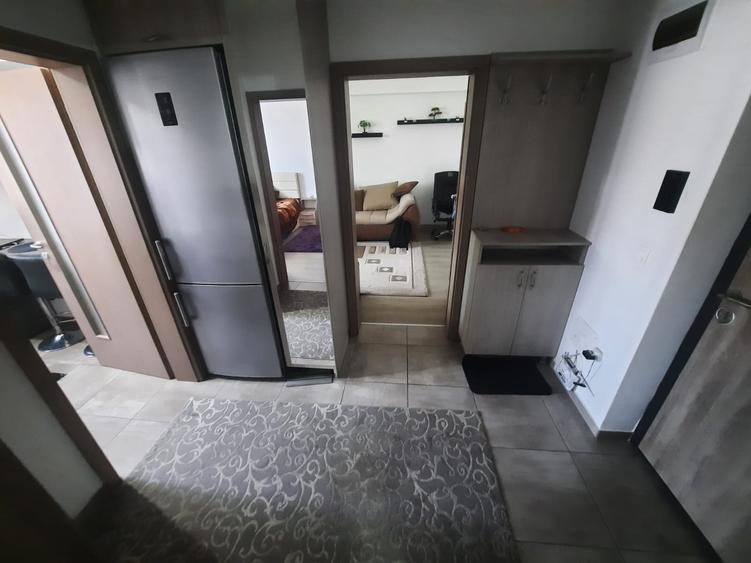 Apartament cu 2 camere decomandat, etajul 2/5, zona Nicolina - 7