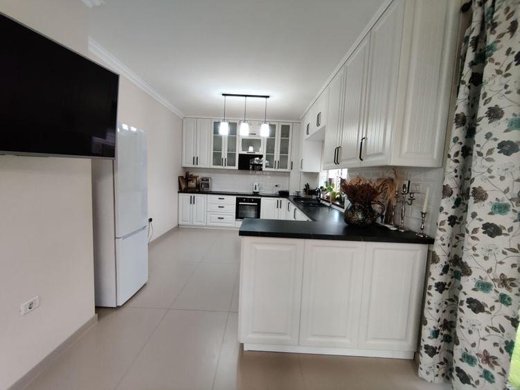 CASA  DEOSEBITA LA  SACALAZ IN SUPRAFATA DE 153 MP - 8