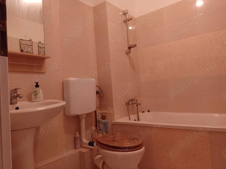 Apartament 3 camere de inchiriat Sector 4 fara agentie 5 min Metrou - 6