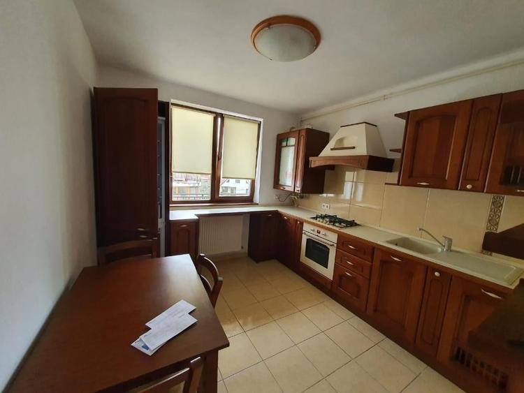 De inchiriat Apartament 4 camere cu scara interioara situat in zona Cetate. - 4