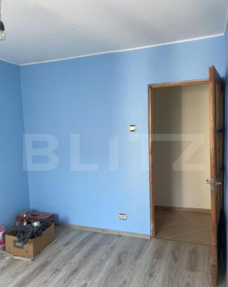 Apartament de 3 camere, 2 bai si balcon inchis, etaj interme - 14