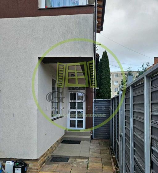 Locuință elegantă cu 3 camere în vilă – aproape de Centrul Istoric, Brasov - 2