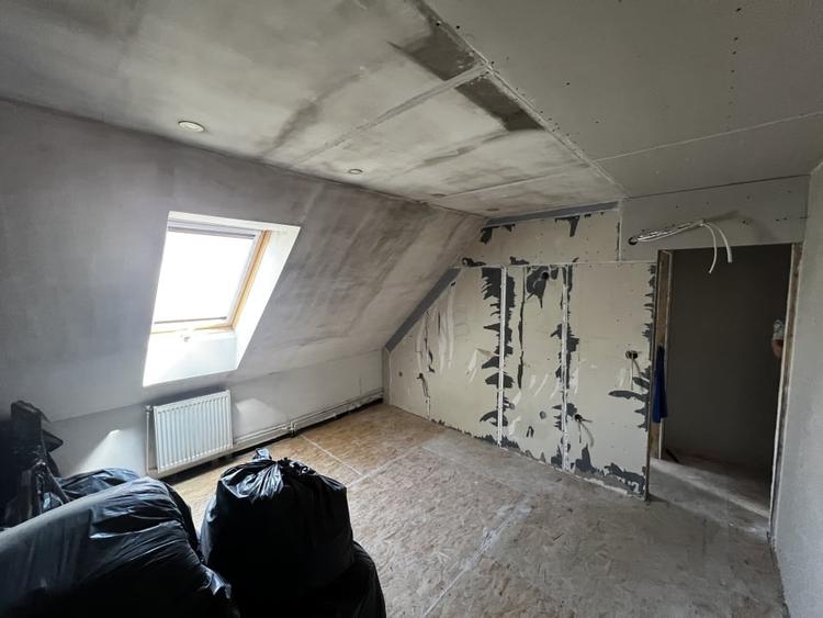 Triplex 80 mp utili, 40 mp curte, parcare, Zona Eroilor - 1