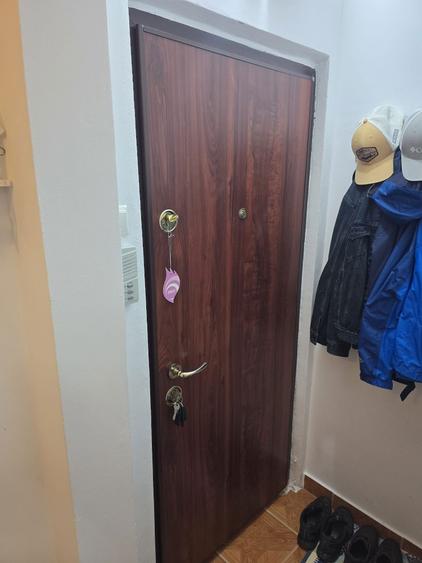 Proprietar, vand apartament 2 camere semidecomandat, situat la et 4 din 4. - 4