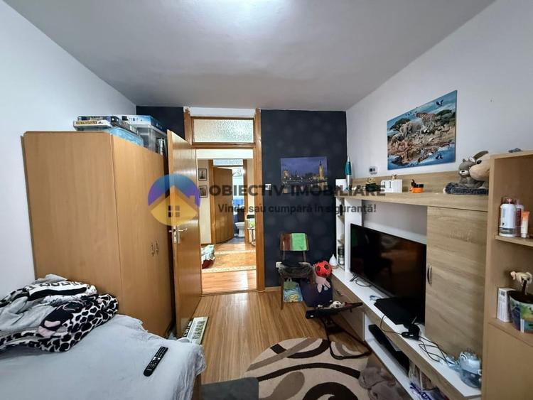 Apartament 3 camere de vanzare – zona centrala – Etaj 1 - 9