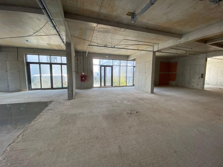 Spațiu comercial, de 657 mp, în Pipera
