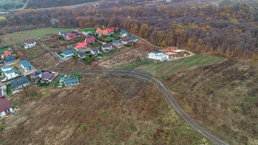 De Vanzare Teren 1,286mp Barnova - Str. Camil Petrescu 0% comision - 3