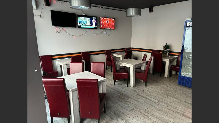 Spațiu comercial Roman - 9