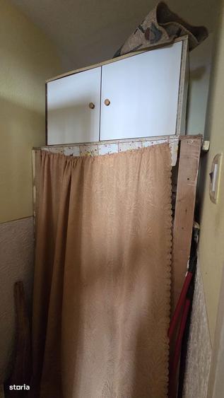 Vand Apartament 2 Camere Decomandat, 49 m2, Moinesti - 1