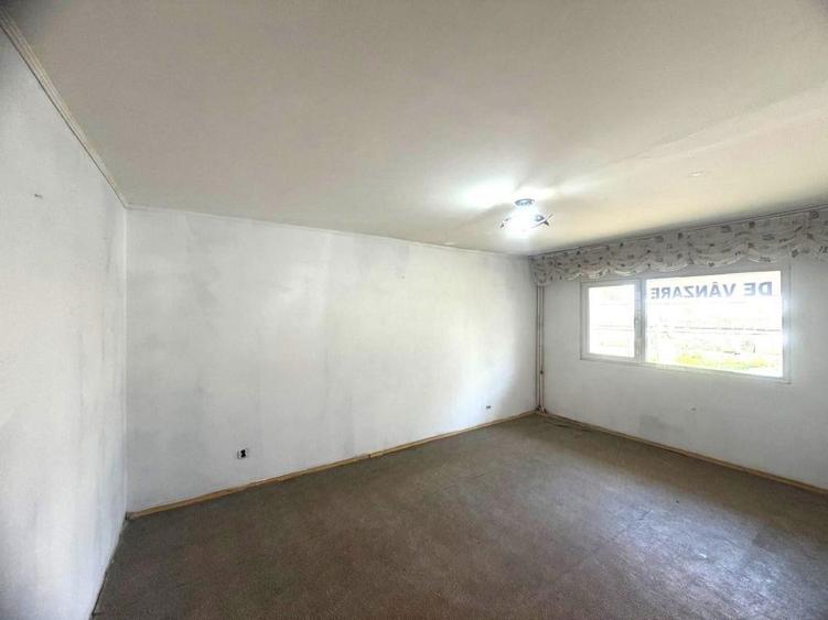 Apartament cu 3 camere decomandate de vanzare Strada Orizontului - 1