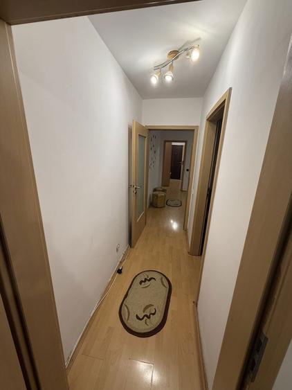 Inchiriez apartament cu 3 camere, proprietar, zona Cetatii - 450euro - 1