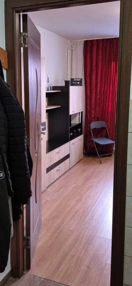 Garsoniera Tractorul- langa Coresi Mall - 3