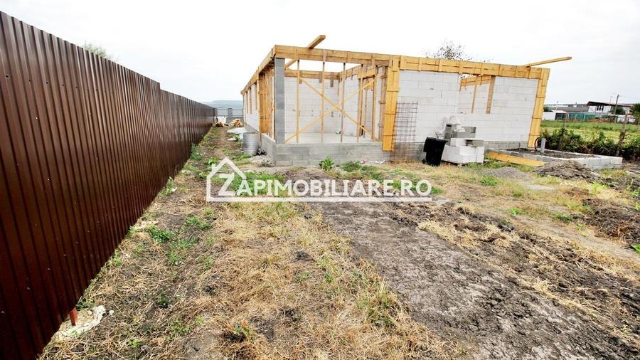 Casa 5 camere pe 1 nivel cu garaj si gard 176mp,1400mp teren - 19