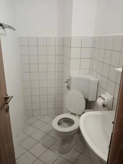 Dau in chirie apartament 3 camere decomandat - 3