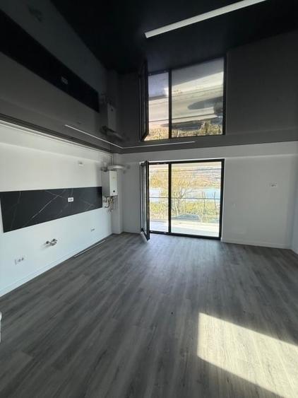 2 camere - etaj 1- Rediu Lac- 59 mp - 115000 euro - 6