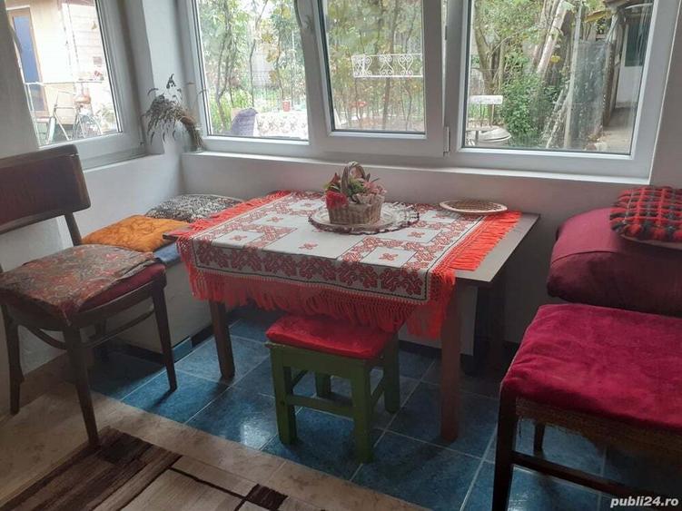 Inchiriez o camera mobilata la casa - 2