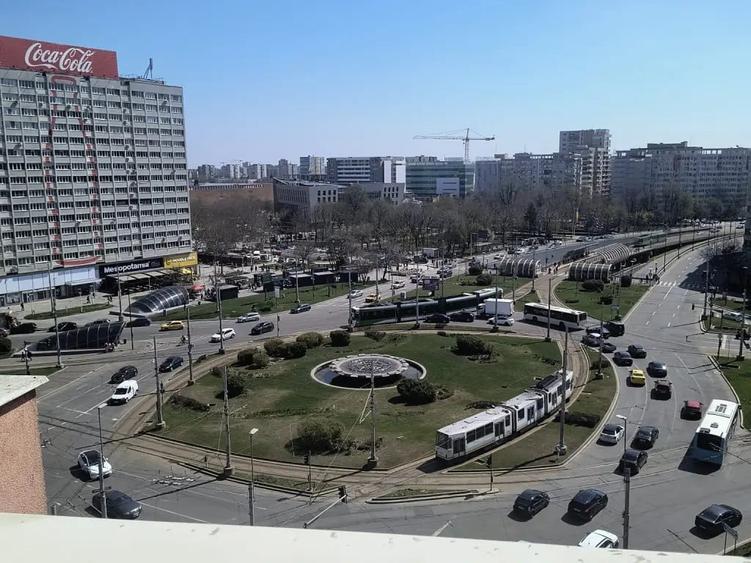 Apartament 2 camere Mosilor / colt cu Stefan cel Mare - 1